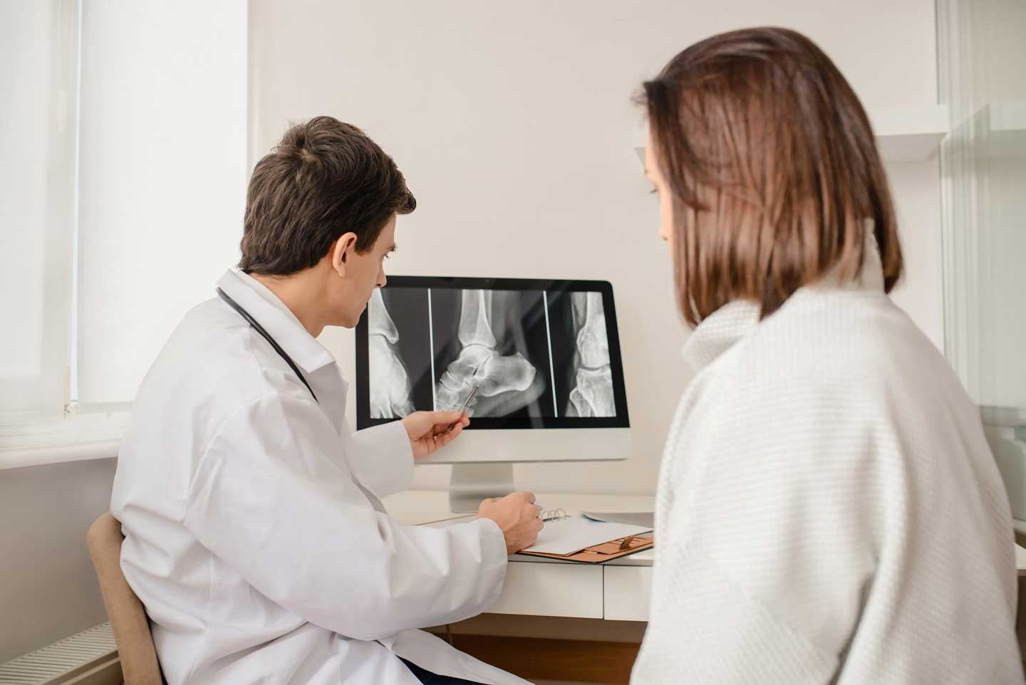 Zweitmeinung in der Orthopädie em Veedel in Köln